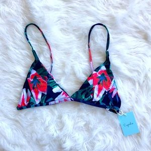 Cupshe vibrant blue link triangle bikini top size medium never worn NWT